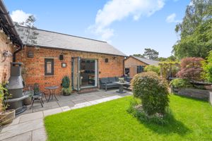 Photo 25- click for photo gallery